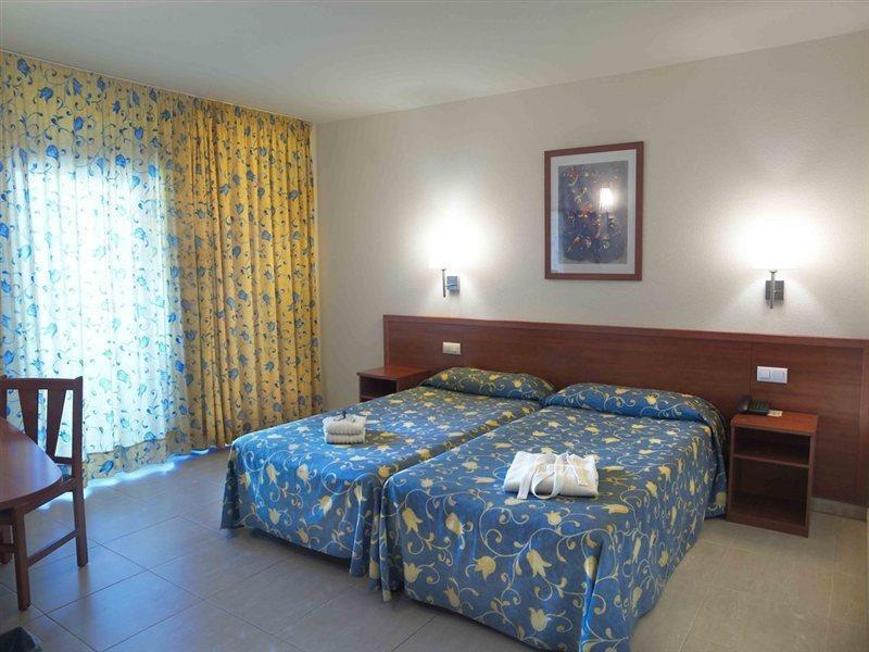 Hotel Spa Mediterraneo Park Roses Ngoại thất bức ảnh
